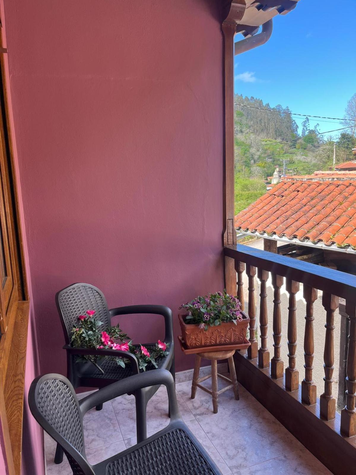 Apartamentos Rurales Los Villares Colunga Exteriör bild
