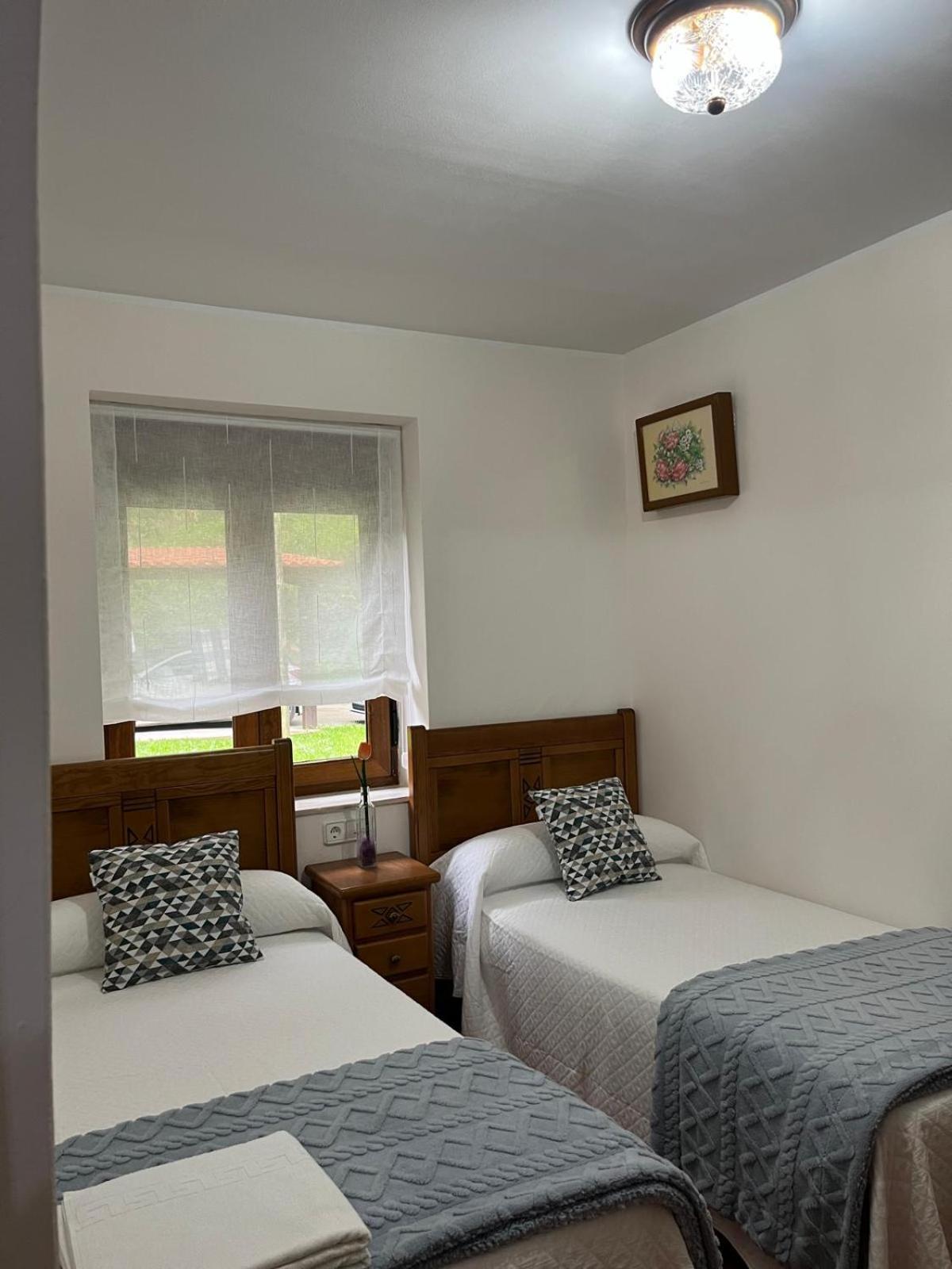 Apartamentos Rurales Los Villares Colunga Exteriör bild