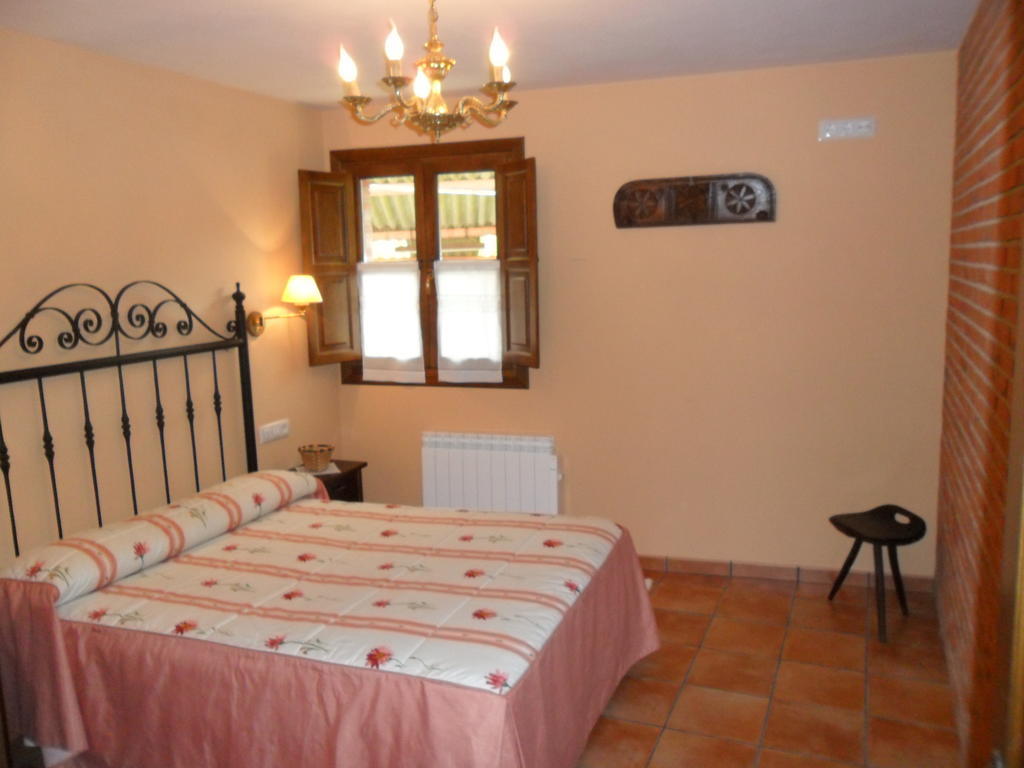Apartamentos Rurales Los Villares Colunga Rum bild